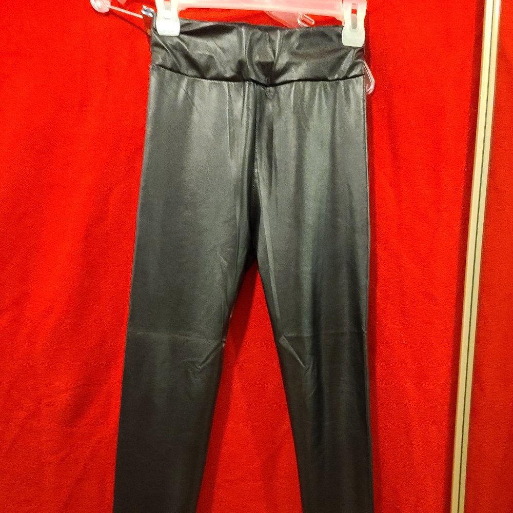 Faux leather high-waist leggings